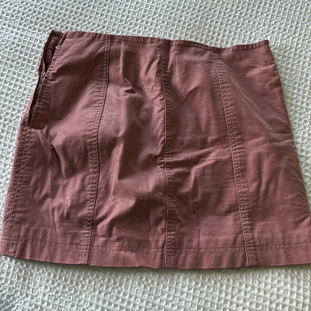 Free People pink suede, lined, mini skirt!
